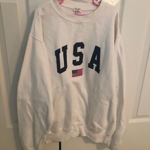 Brandy Melville John Galt USA white sweatshirt